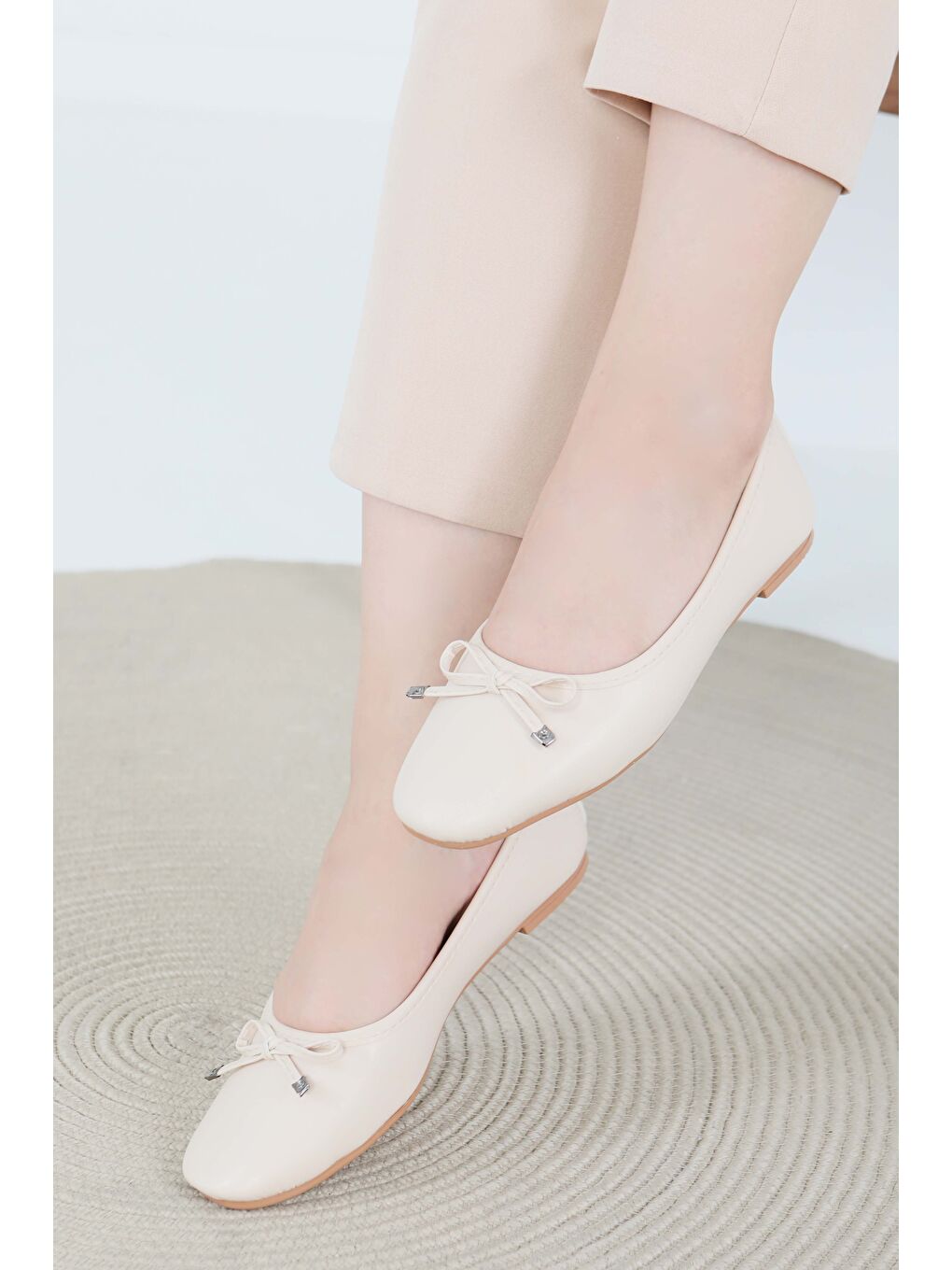 Ekru Kadın Krem Fiyonklu Babet - 27476-7