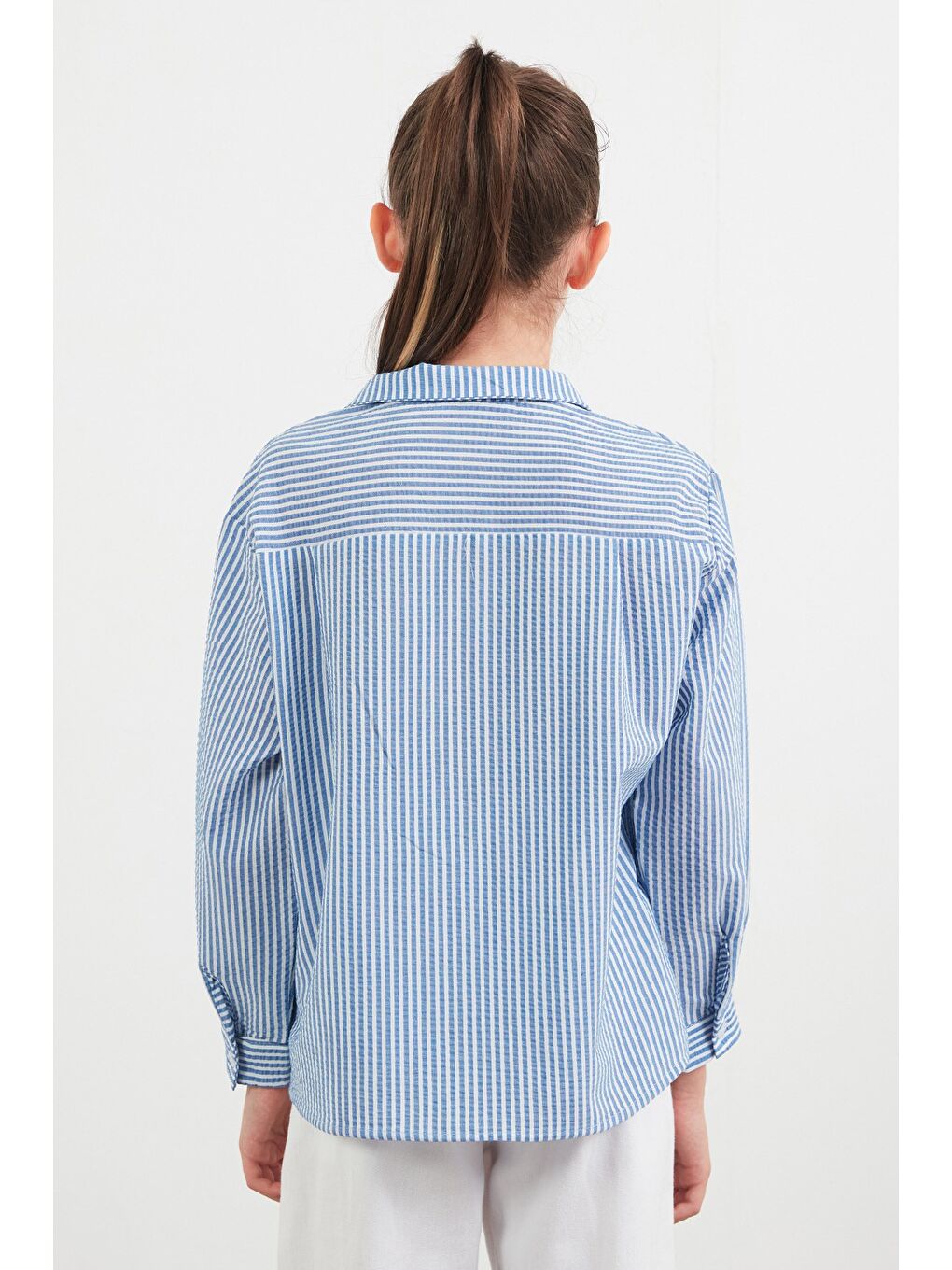 Mavi Çizgili Fiyonk Detaylı Kız Çocuk Gömlek-4