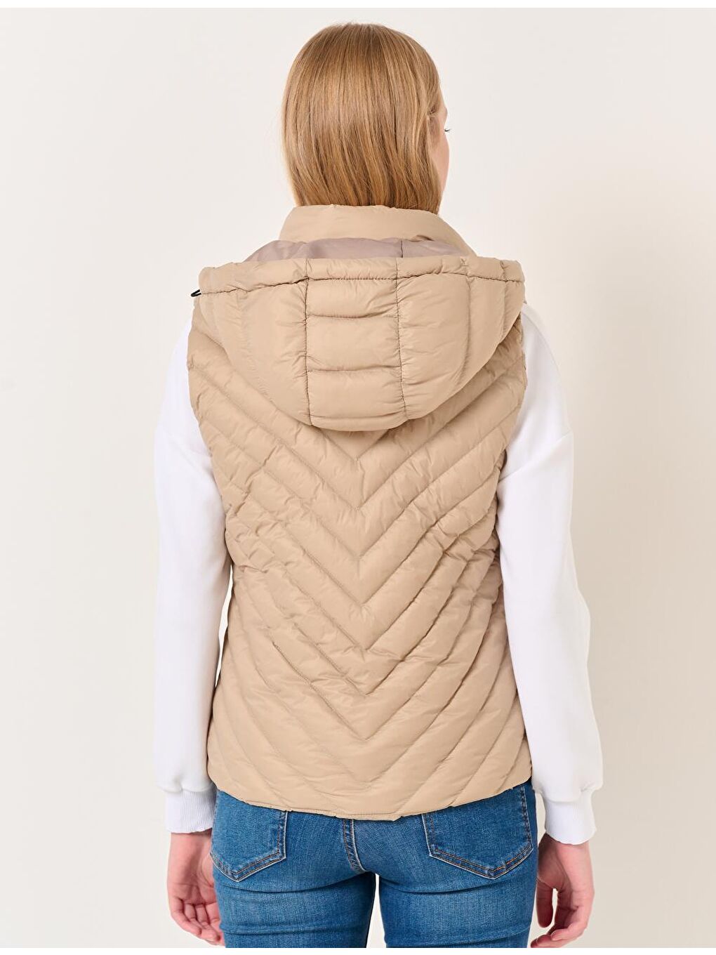 Bej Kapüşonlu Fermuarlı Cepli Şişme Yelek Mont-6