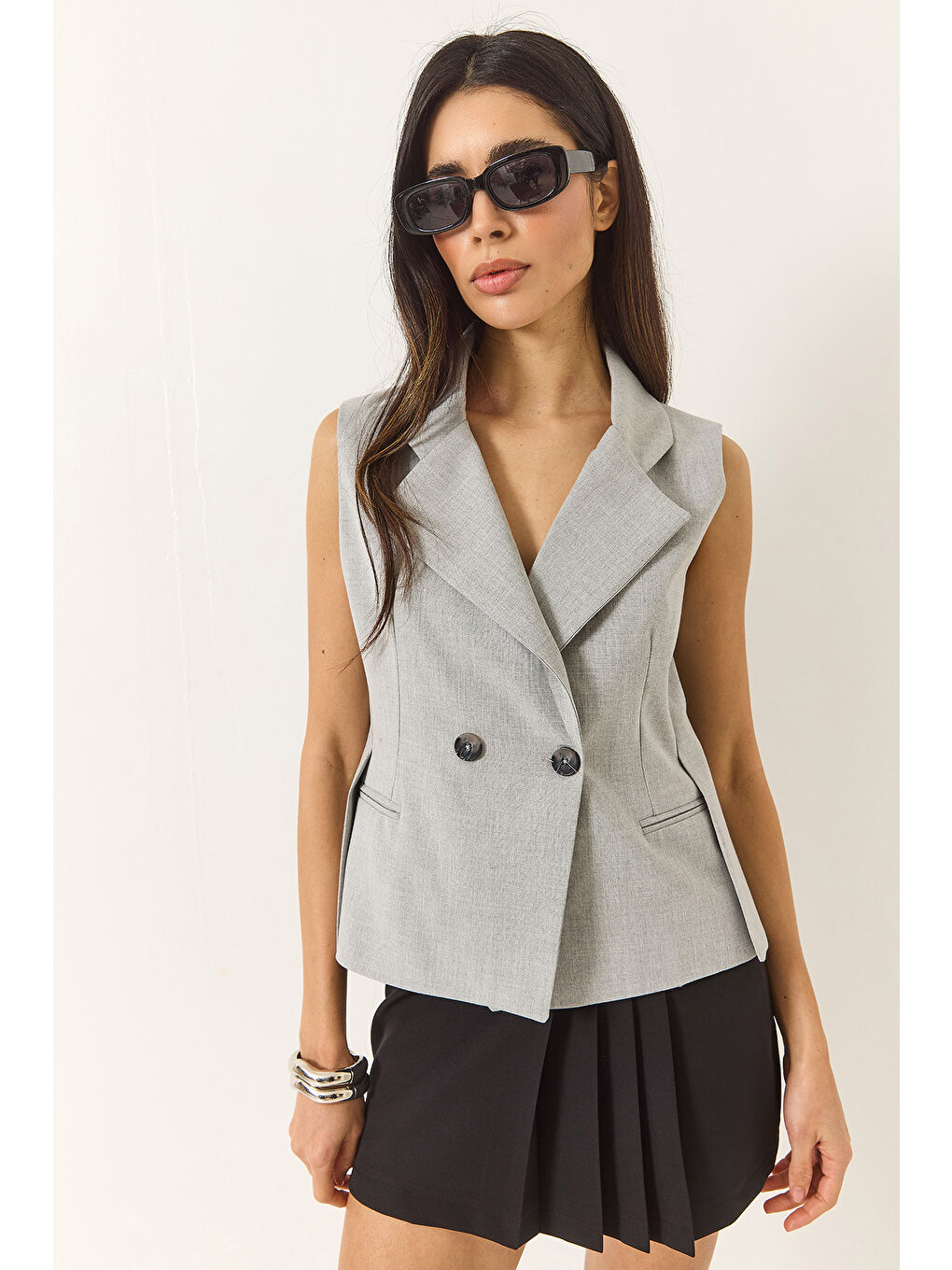 Gri Kadın Şal Yaka Asimetrik Kesim Yelek-1