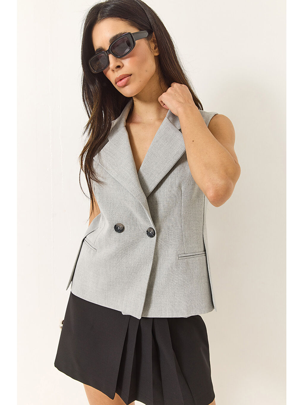 Gri Kadın Şal Yaka Asimetrik Kesim Yelek-2