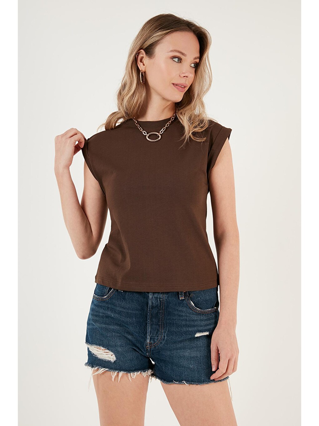 Kahverengi Bisiklet Yaka % 100 Pamuk Basic T Shirt 5864121-3