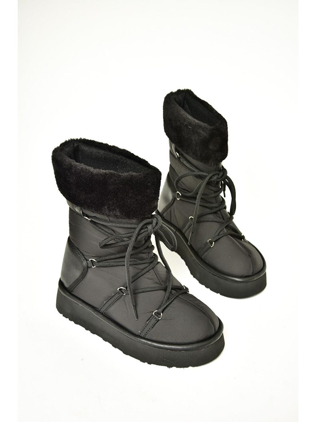 T4763830 Siyah Kadın Bot-1