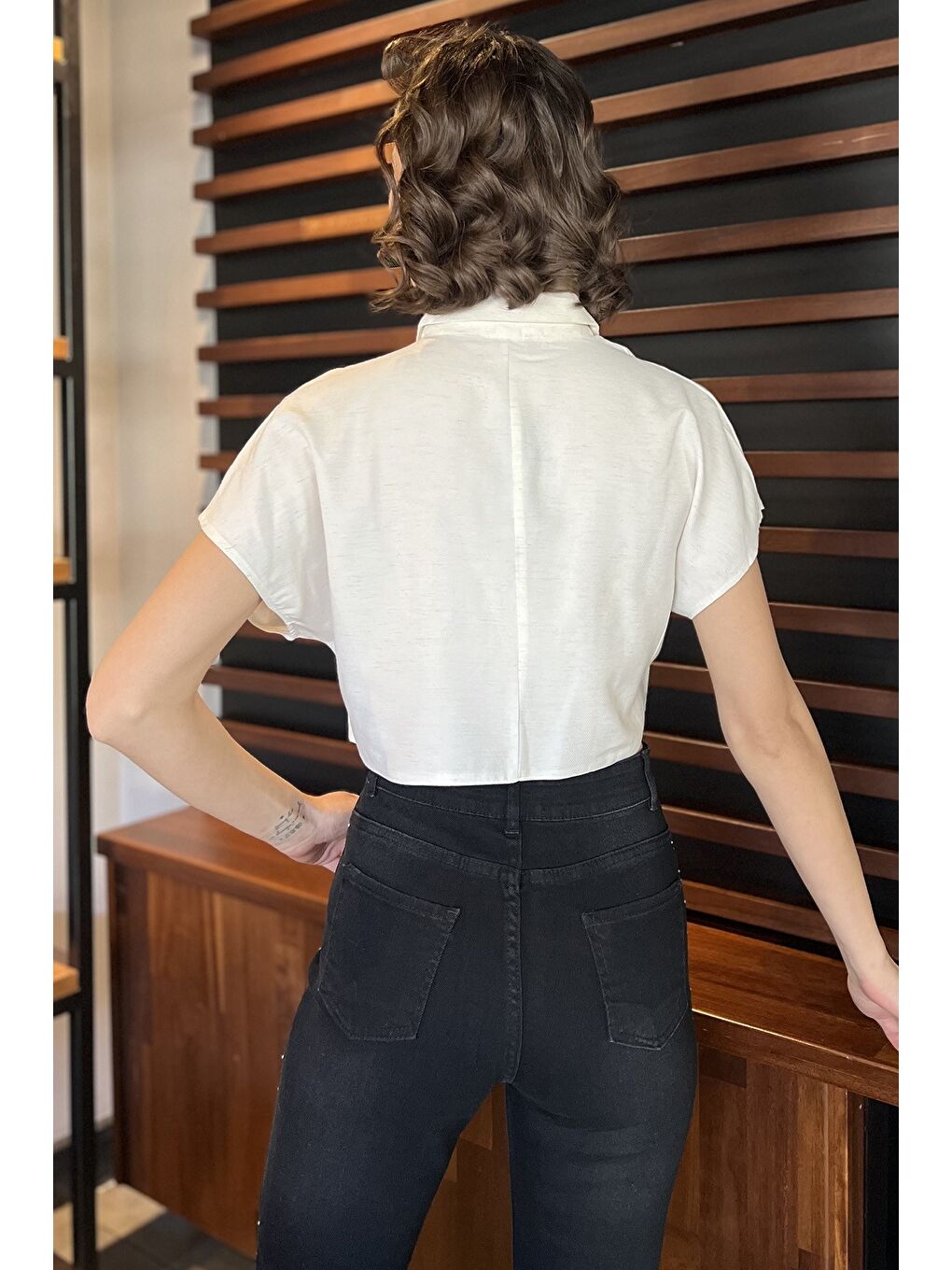 Ekru Kadın Japone Kol Tek Cepli Taş İşlemeli Keten Gömlek-2