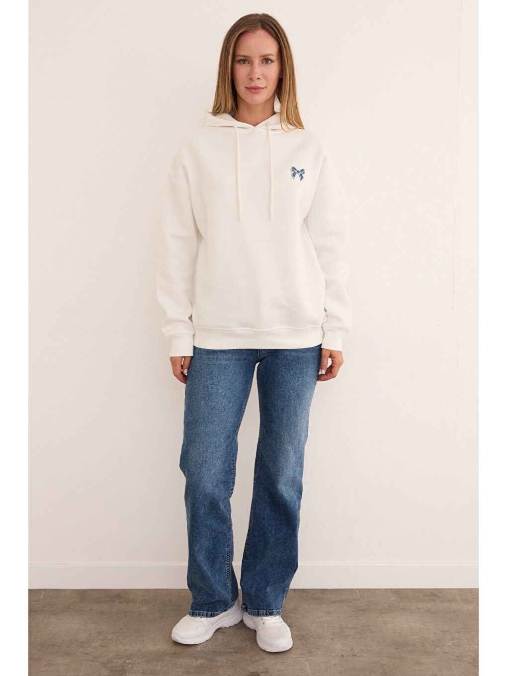 Ekru 3 İplik Fiyonk İşlemeli Kapüşonlu Sweatshirt-2