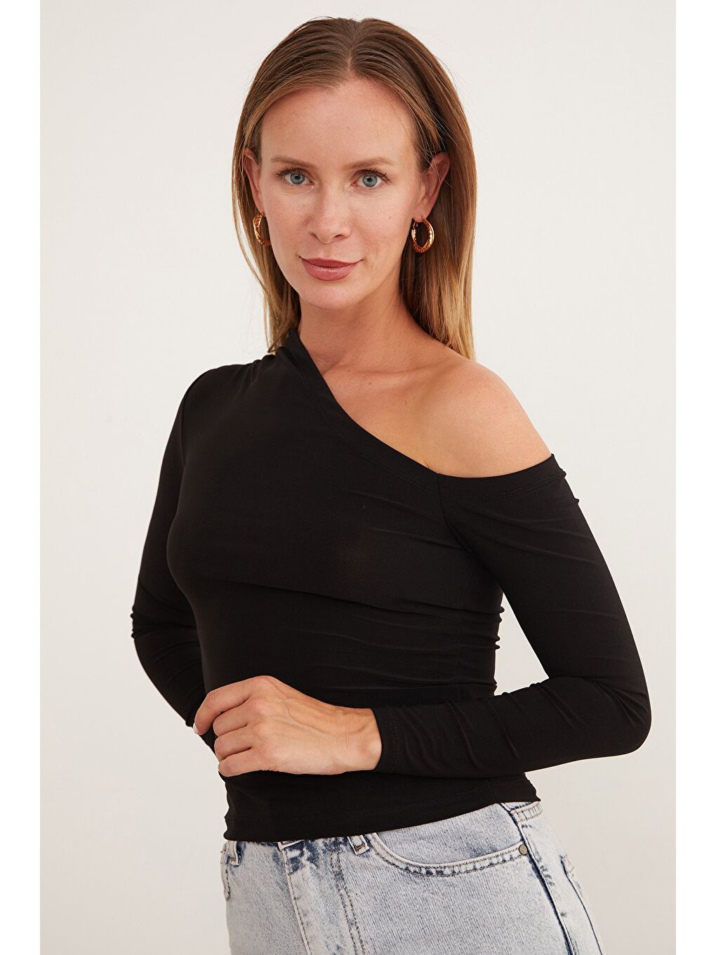 Siyah Basic Tek Omuz Bluz-3