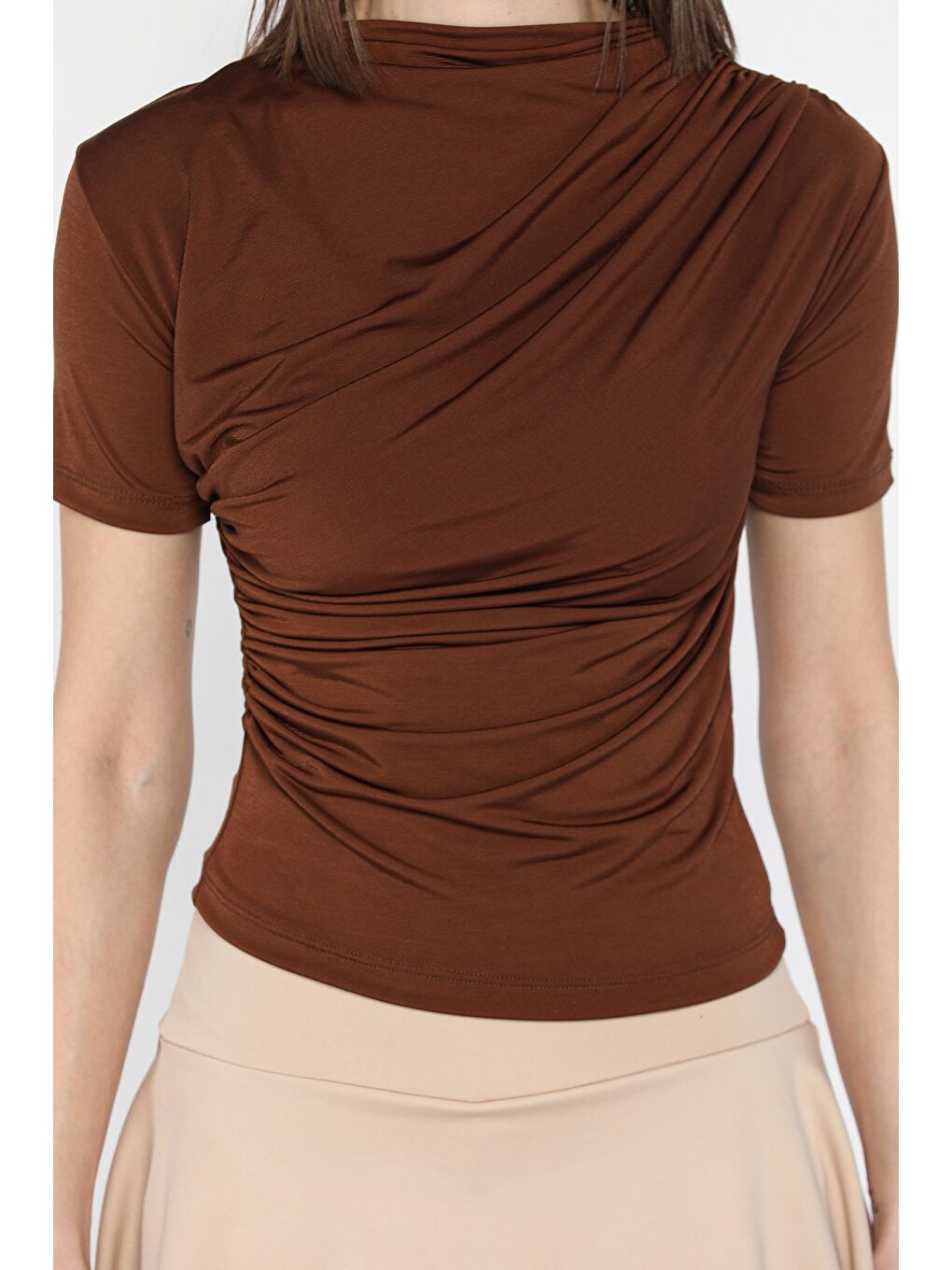 Kahverengi Kadın Omuz Ve Bel Drapeli Kısa Kol Bluz-3