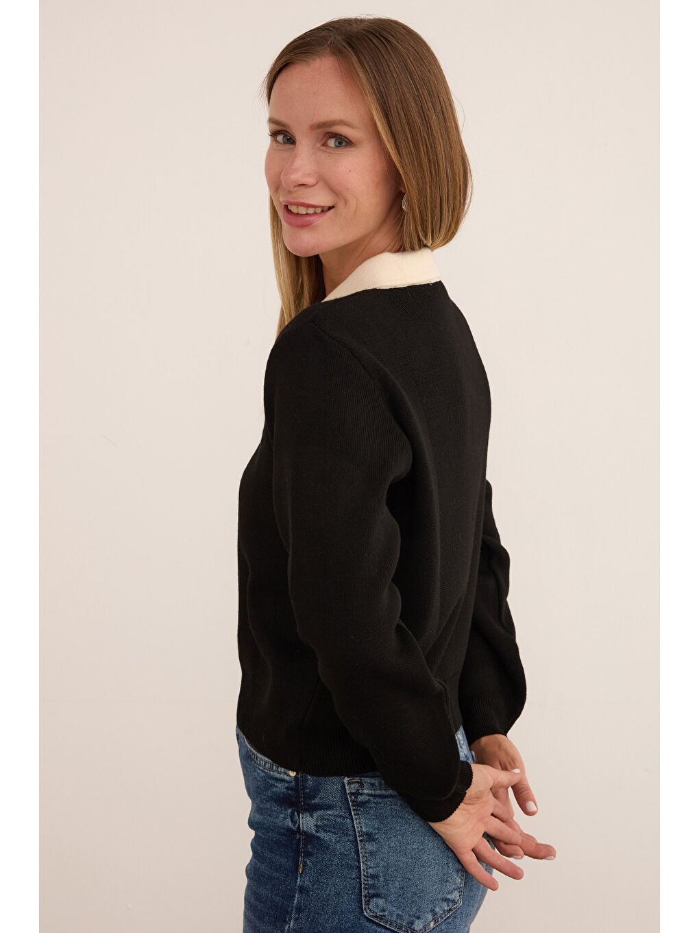 Siyah Basic Gömlek Yaka Yarım Düğmeli Triko Kazak-4