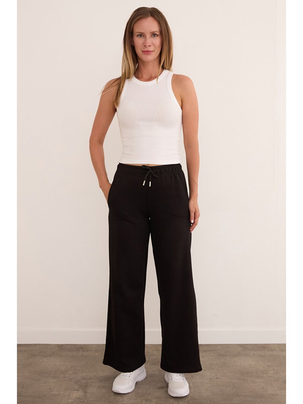 Siyah Beli Bağcıklı Palazzo Eşofman Altı