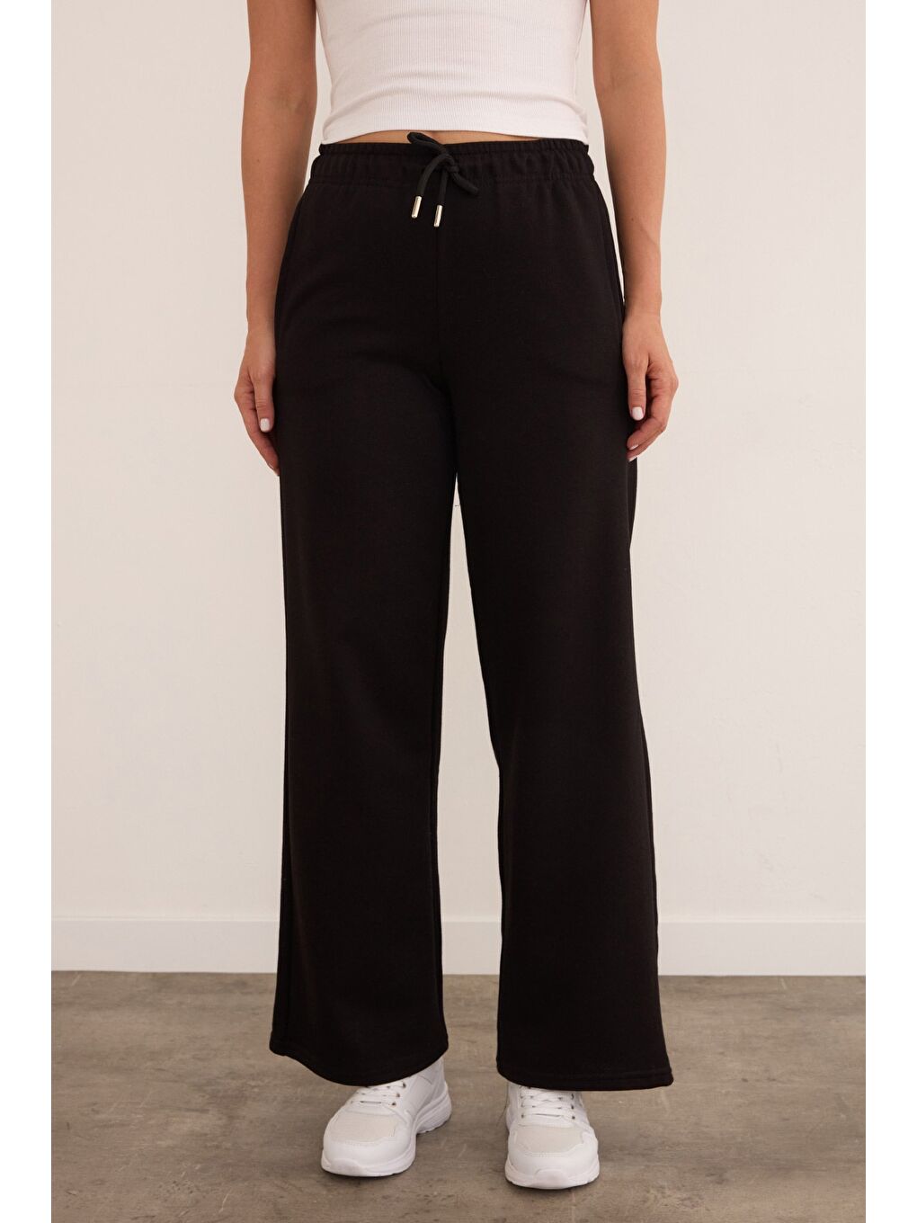 Siyah Beli Bağcıklı Palazzo Eşofman Altı-4