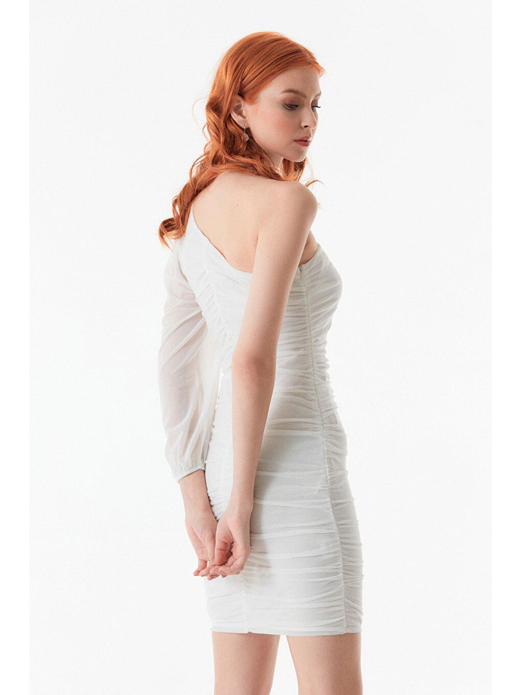 Beyaz Büzgülü Tek Omuz Elbise-2