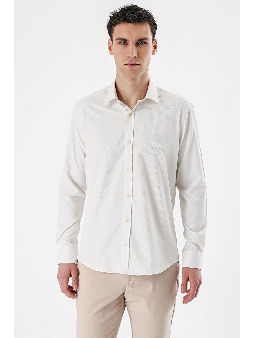 Kahverengi Açık Krem Uzun Kollu Armürlü Cepsiz Pamuklu Elastanlı Slim Fit Dar Kesim Gömlek 1004240193