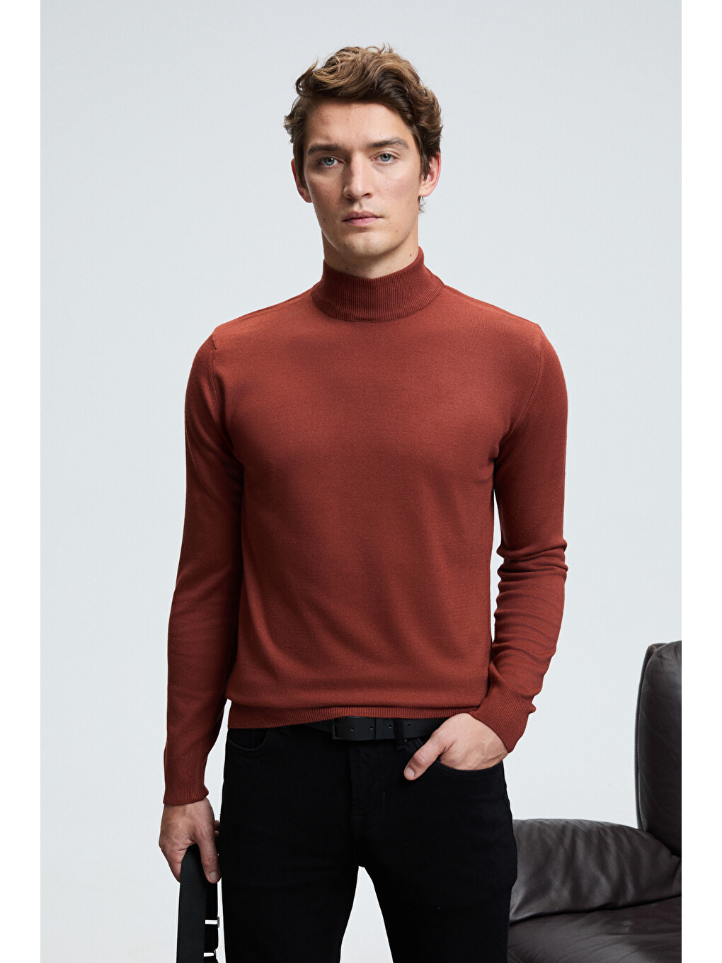 Kahverengi Rebel Erkek Yarım Balıkçı Yaka Basic Slim Fit Triko Kiremit Kazak