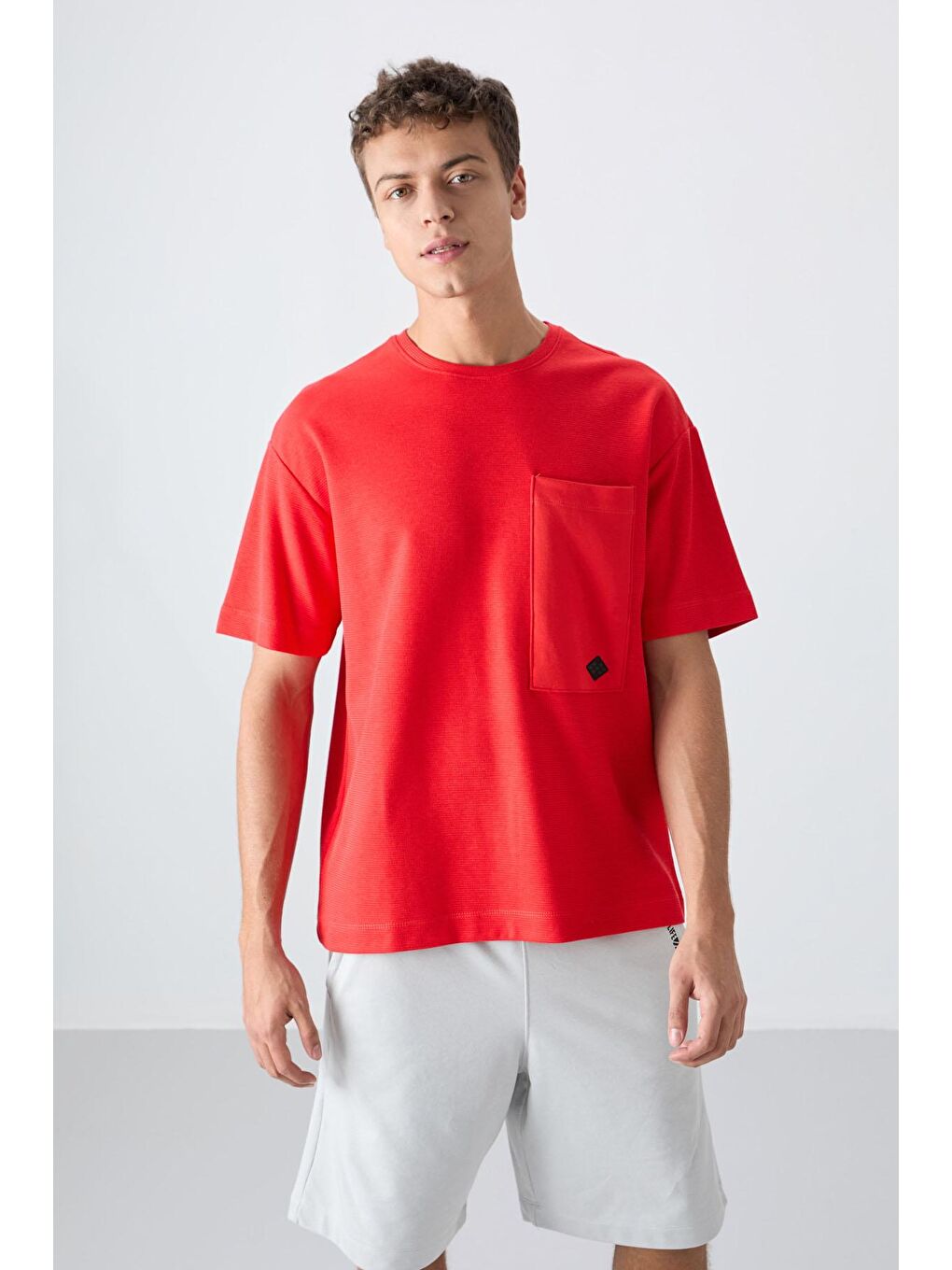 TOMMYLIFE Kırmızı Fiesta Pamuklu Kalın Yüzeyi Dokulu Oversize Fit Basic Erkek T-Shirt - 88341