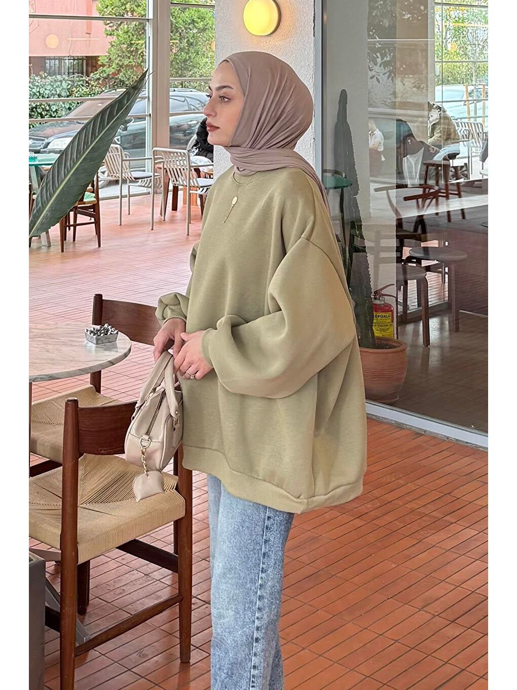 Oversize Sweatshirt Çağla Yeşili-1