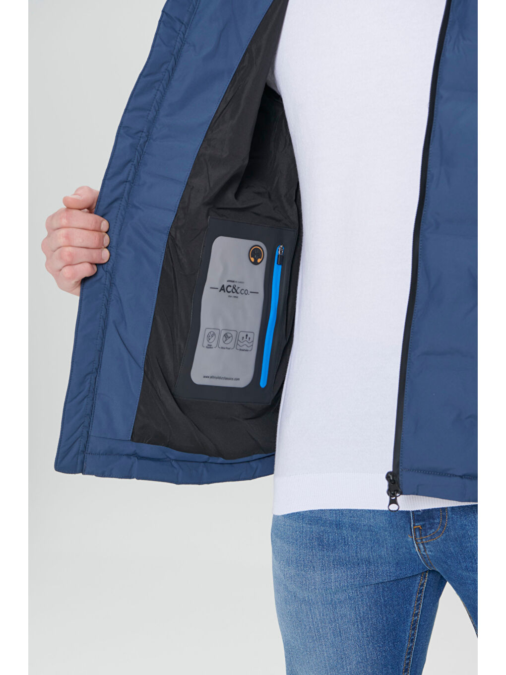 Erkek Lacivert Standart Fit Normal Kesim Kapüşonlu Desenli Mont-3