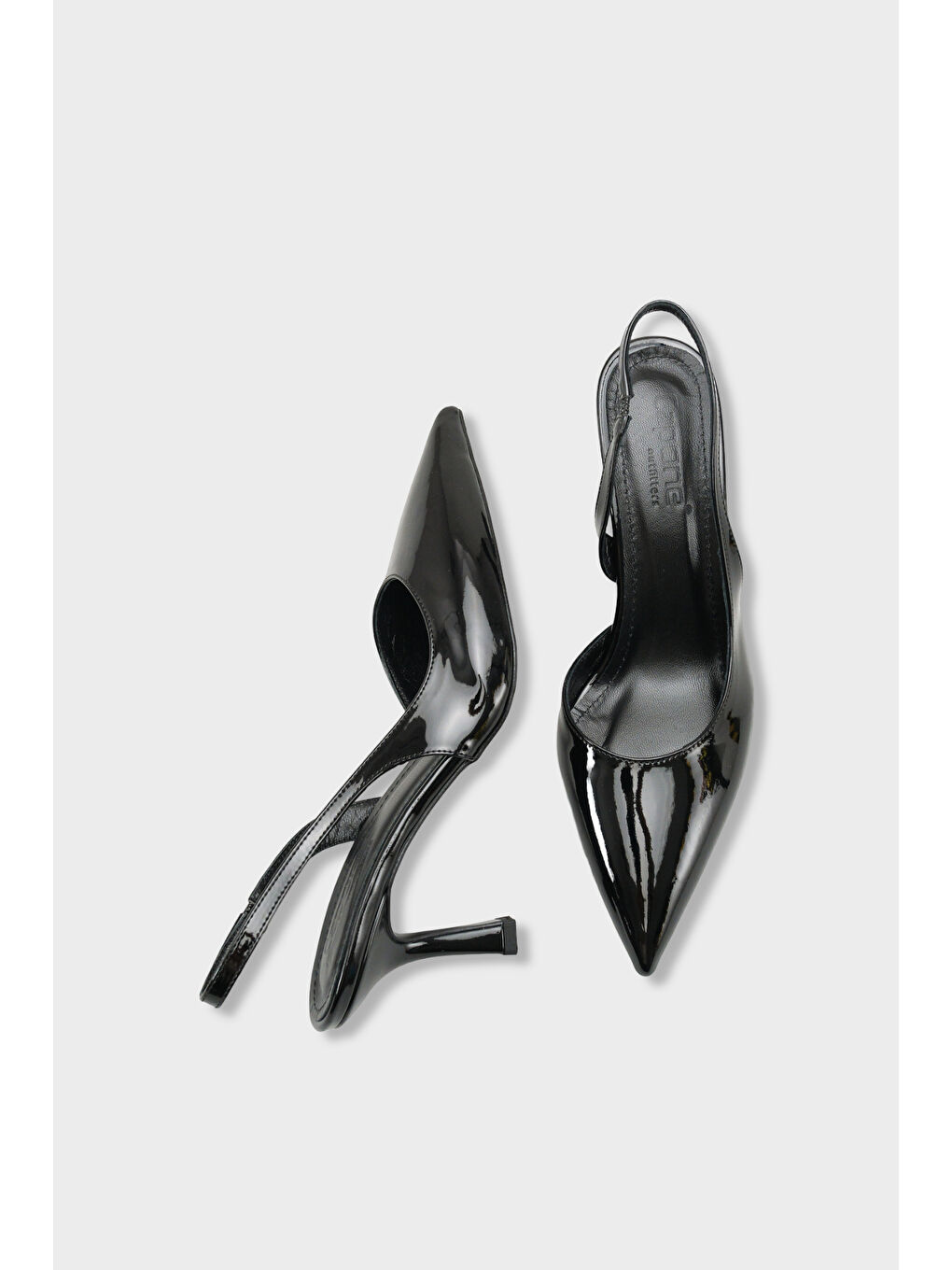 Siyah Ramonda Hakiki Deri Astarlı Sivri Burunlu Orta Topuklu Arkası Açık Kadın Ayakkabı-4