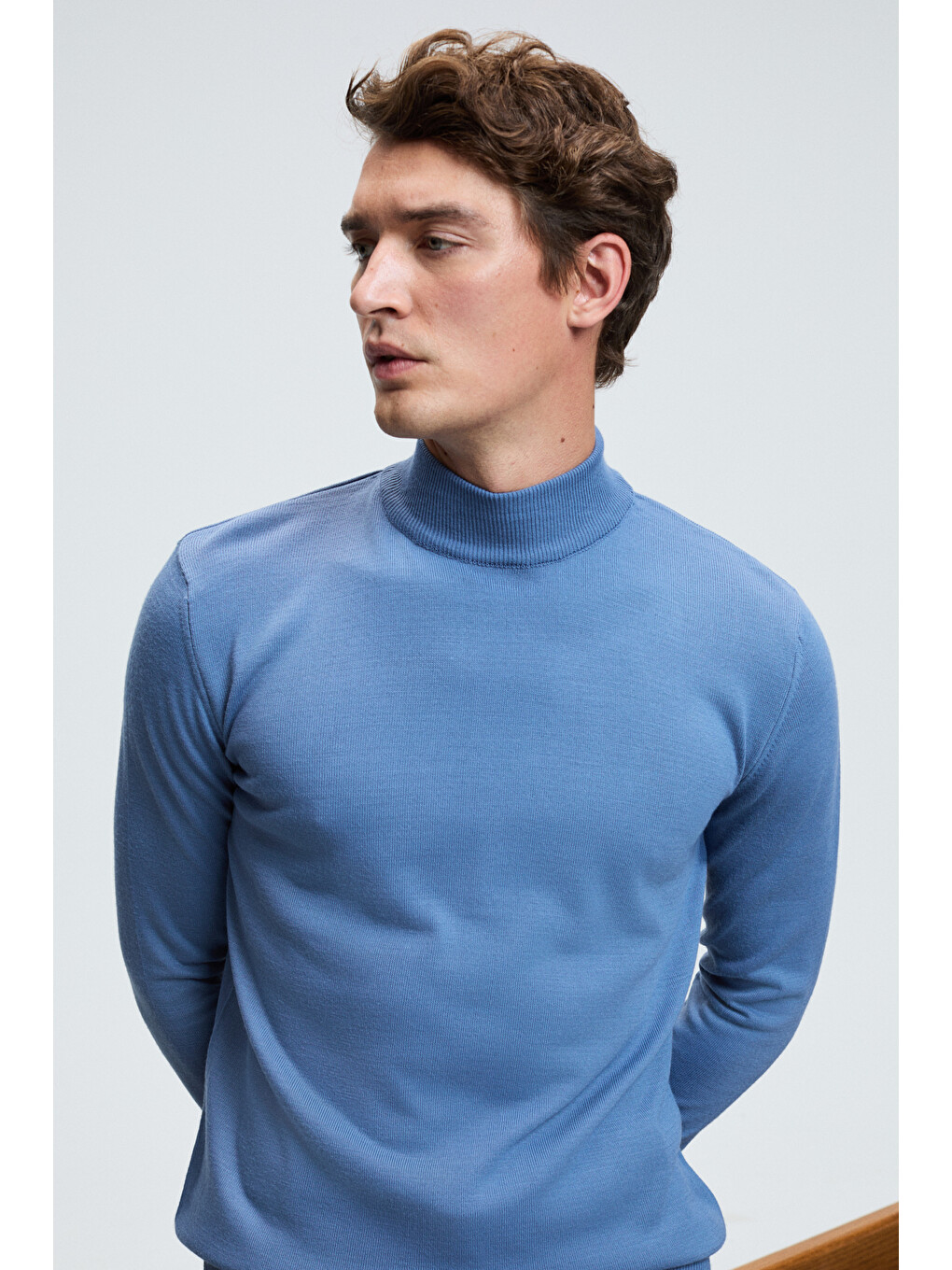 Rebel Erkek Yarım Balıkçı Yaka Basic Slim Fit Triko Mavi Kazak-3