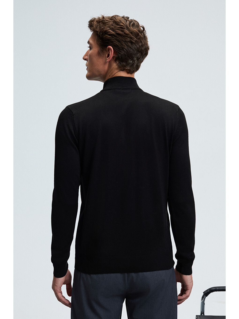 Rebel Erkek Yarım Balıkçı Yaka Basic Slim Fit Triko Siyah Kazak-7