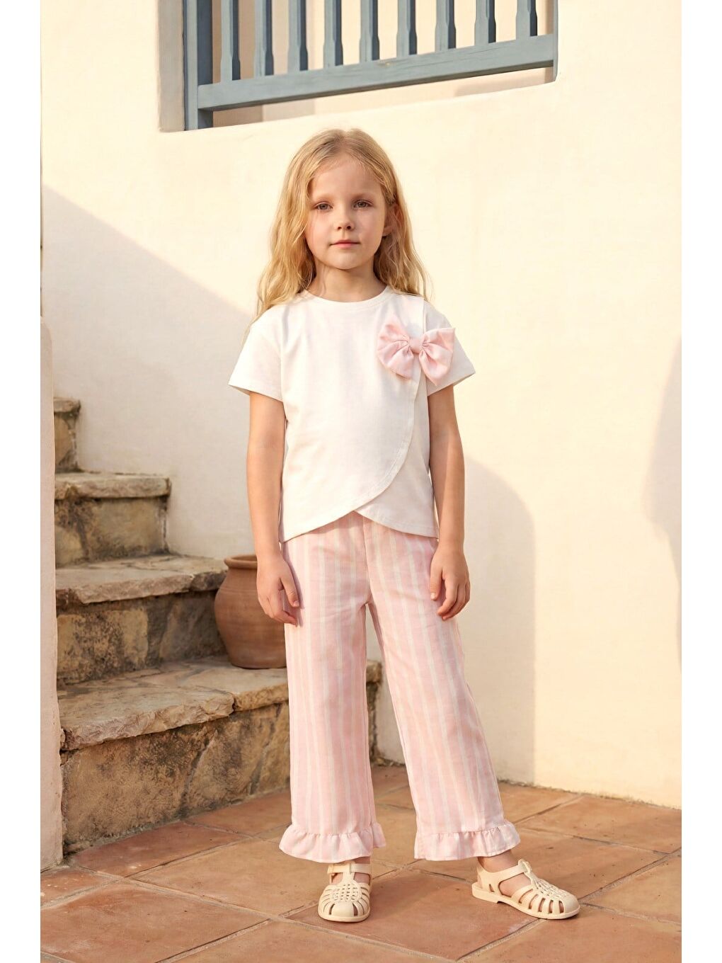 Kız Çocuk Pamuklu Beyaz Fiyonk Detaylı Tişört Pantolon Takım - Pembe Çizgili-3