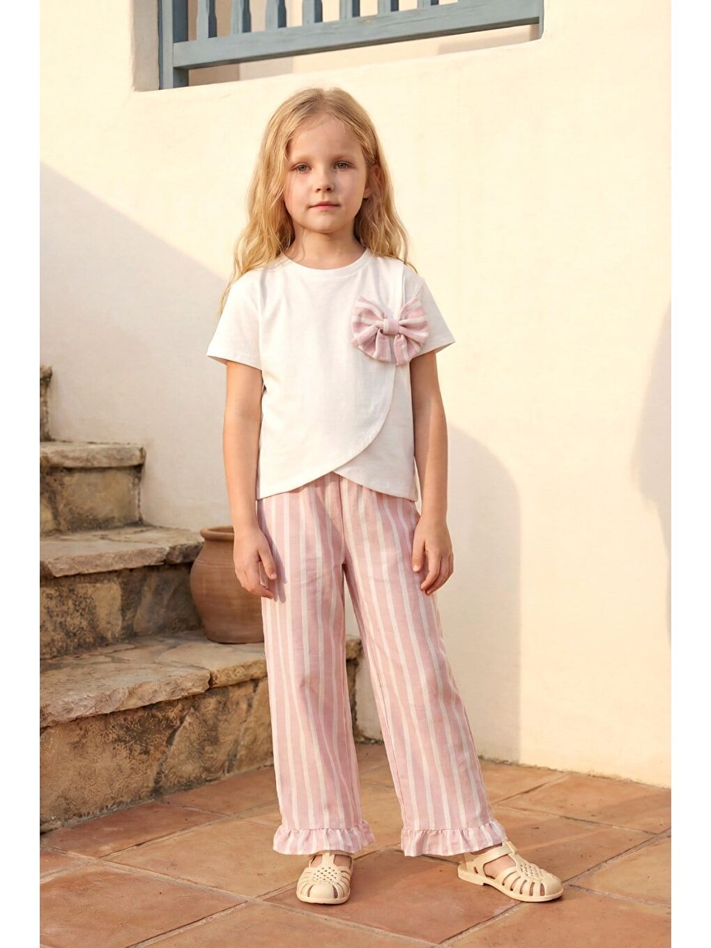 Kız Çocuk Pamuklu Beyaz Fiyonk Detaylı Tişört Pantolon Takım - Pembe Çizgili-5