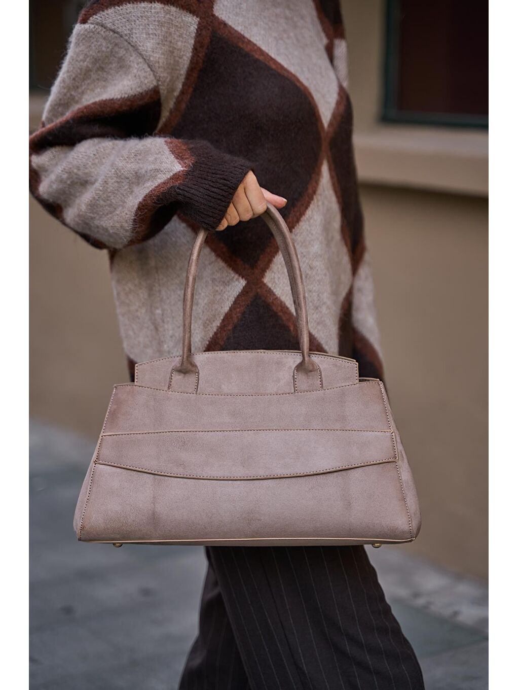 Bej Dikiş Detaylı Süet El Ve Omuz Çantası Vizon Süet