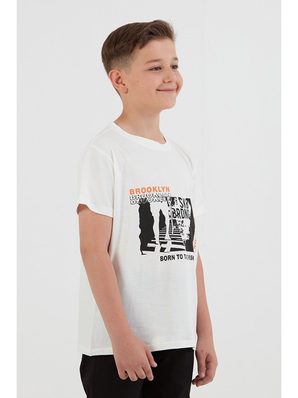 Ekru %100 Pamuk Brooklyn Baskılı Erkek Çocuk Tişört-3