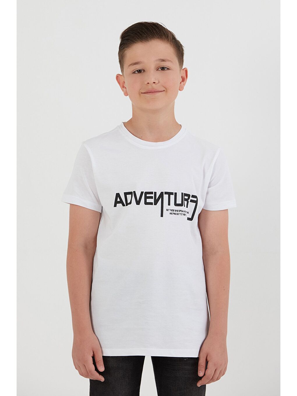 Beyaz %100 Pamuk Adventure Yazı Baskılı Erkek Çocuk Tişört