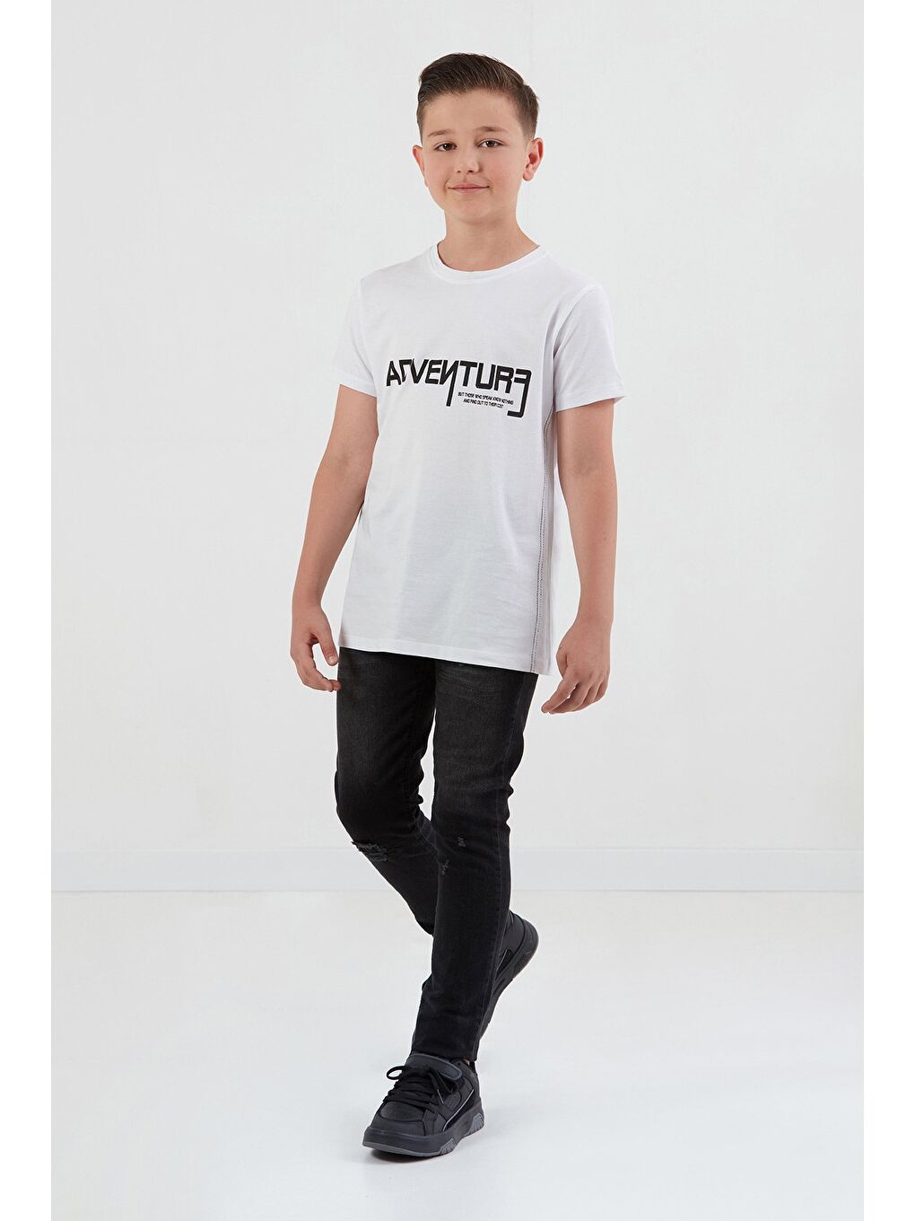 Beyaz %100 Pamuk Adventure Yazı Baskılı Erkek Çocuk Tişört-3
