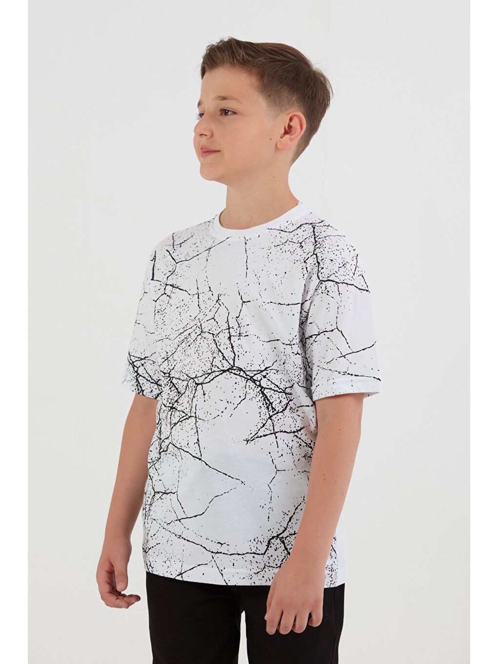Beyaz Şimşek Baskılı Bisiklet Yaka Erkek Çocuk Tişört-1