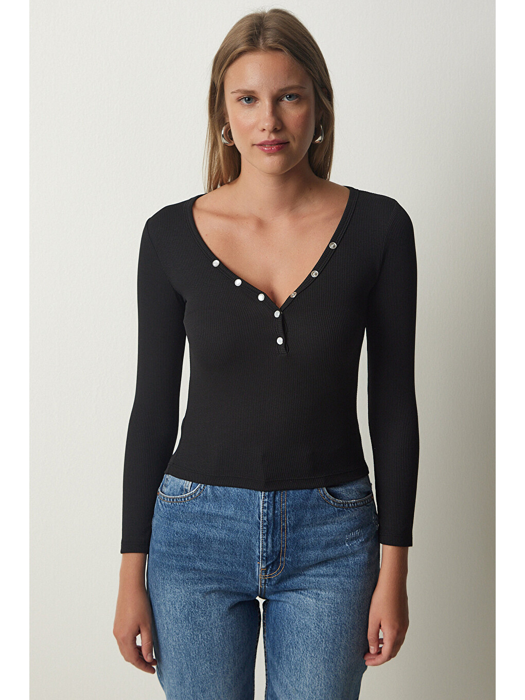 Siyah Düğmeli Yaka Fitilli Crop Örme Bluz SİYAH LLD0004-2