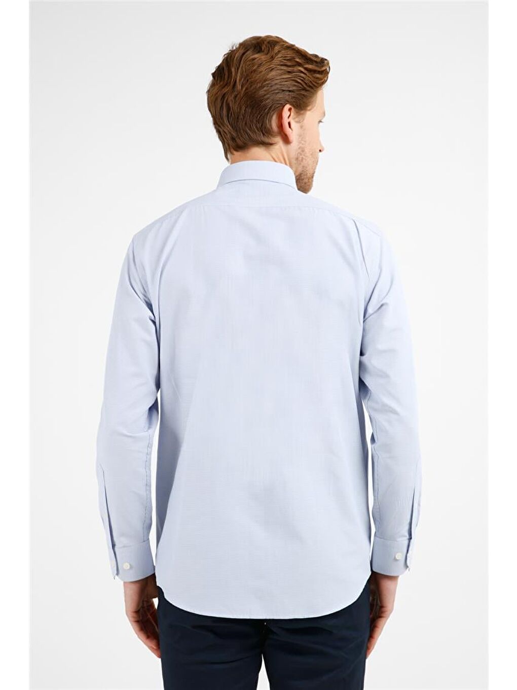 Mavi - Beyaz Kareli Desen Sert Yaka Uzun Kol Cepli Comfort Fit Pamuklu Gömlek 1004255221-4