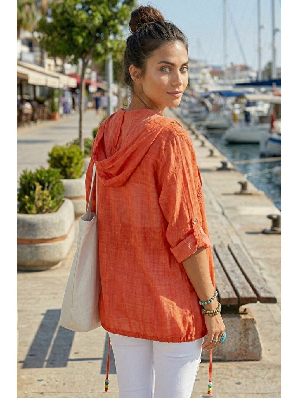 Kırmızı Narçiçeği 3/4 Kol Düğmeli Cepli Önü Nakışlı Casual Dokuma Ceket 70 65-1