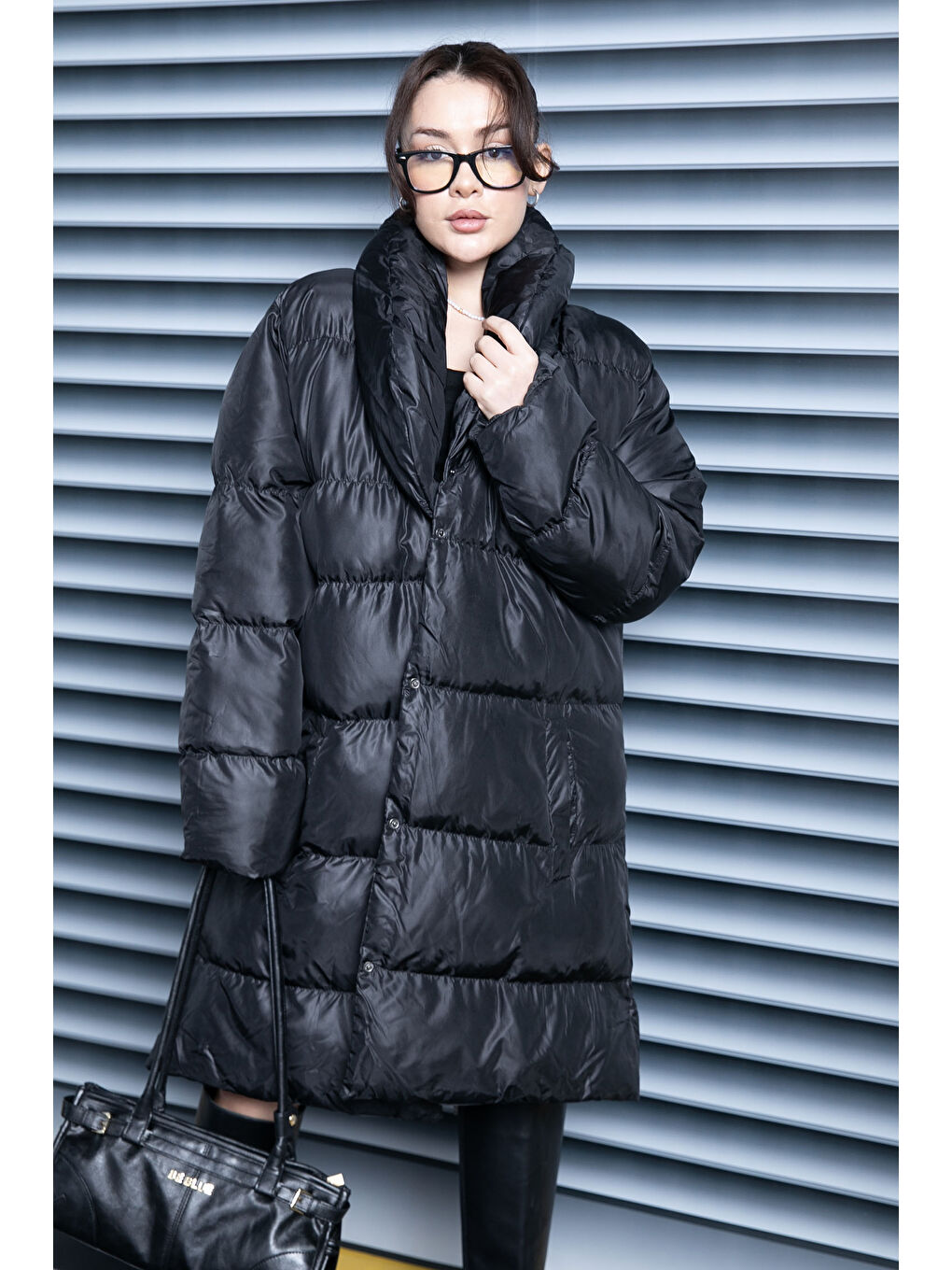 Uzun Şişme Mont Siyah - 26753-3