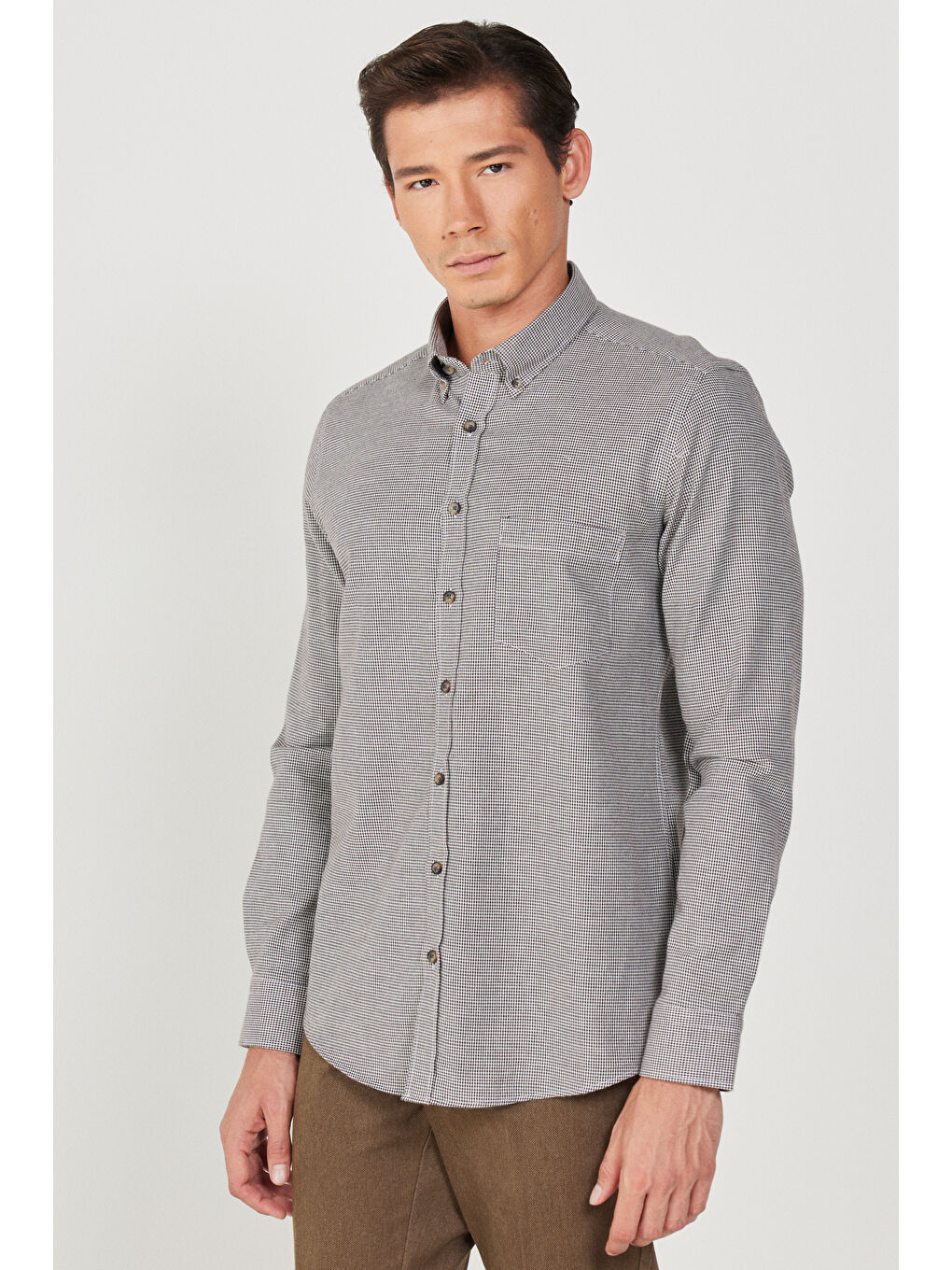 Erkek Kahverengi Slim Fit Dar Kesim Düğmeli Yaka Pamuklu Gömlek-2