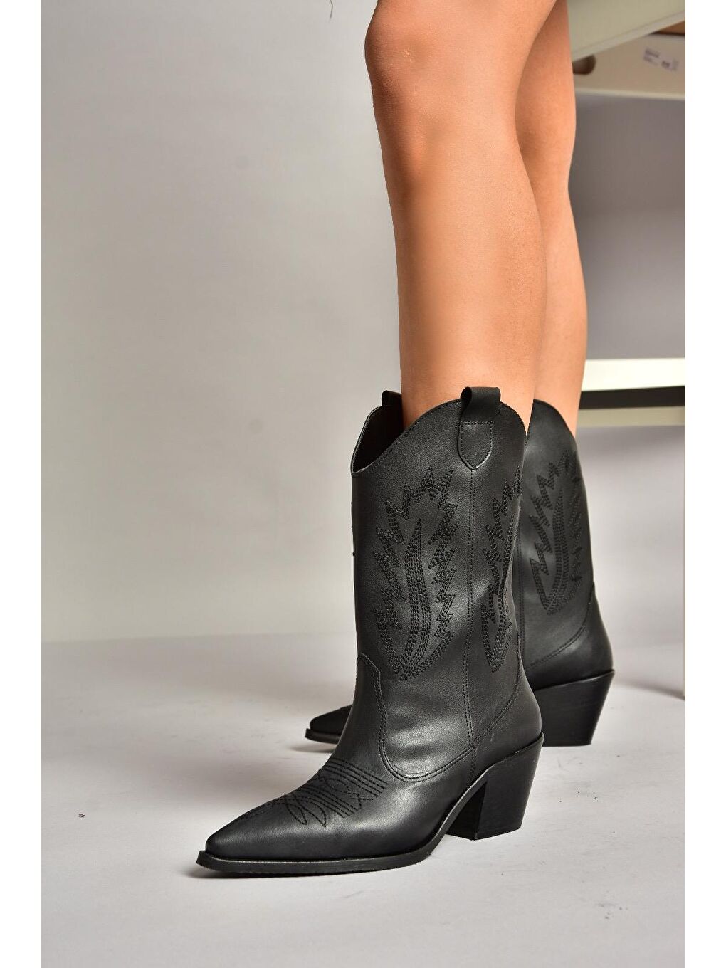 T267655009 Siyah Kalın Topuklu Kadın Bot-2