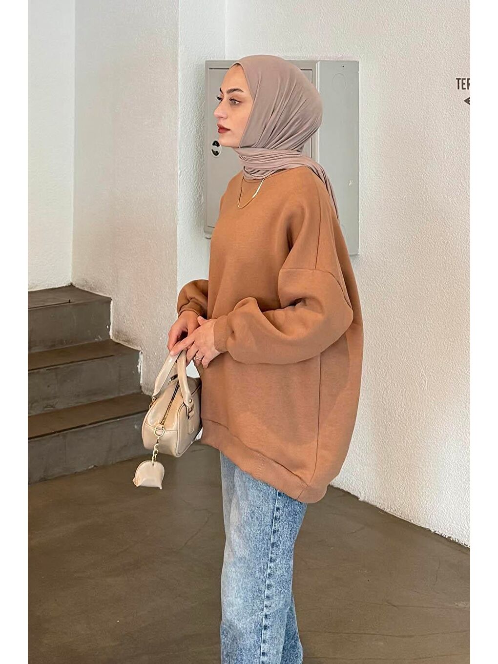 Kahverengi Jasmin Bisiklet Yaka Oversize Sweat Camel-1
