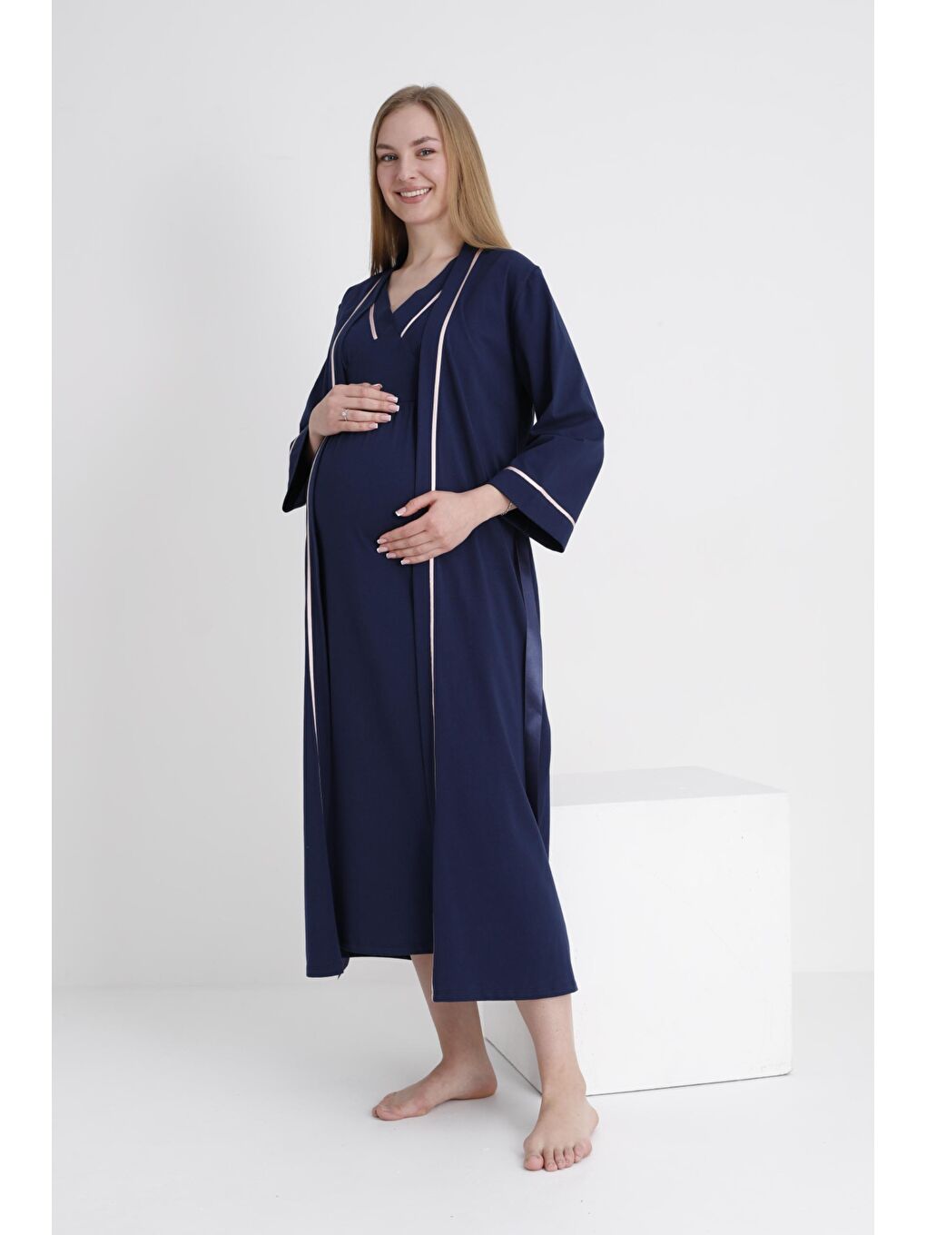Lacivert Sabahlıklı Hamile ve Lohusa V Yaka Sıfır Kol Gecelik Takımı
