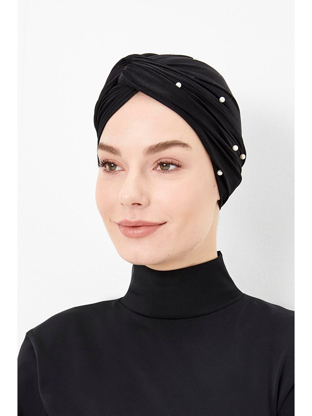 İnci Detaylı Siyah Dolama Yüzücü Bonesi 2552