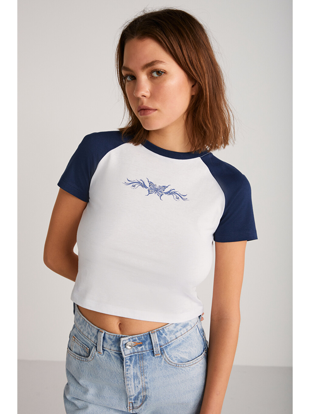 Vane Kadın %100 Pamuk Kısa Kollu Baskılı Crop Beyaz T-shirt-2