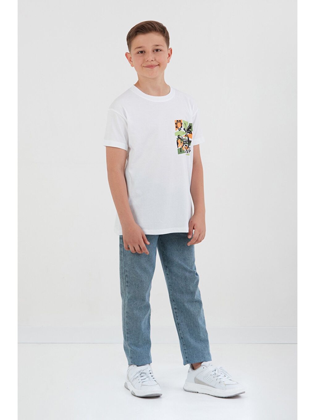 Beyaz %100 Pamuk Palmiye Baskılı Erkek Çocuk Tişört-2