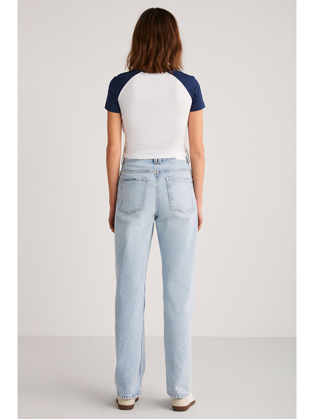 Vane Kadın %100 Pamuk Kısa Kollu Baskılı Crop Beyaz T-shirt-4