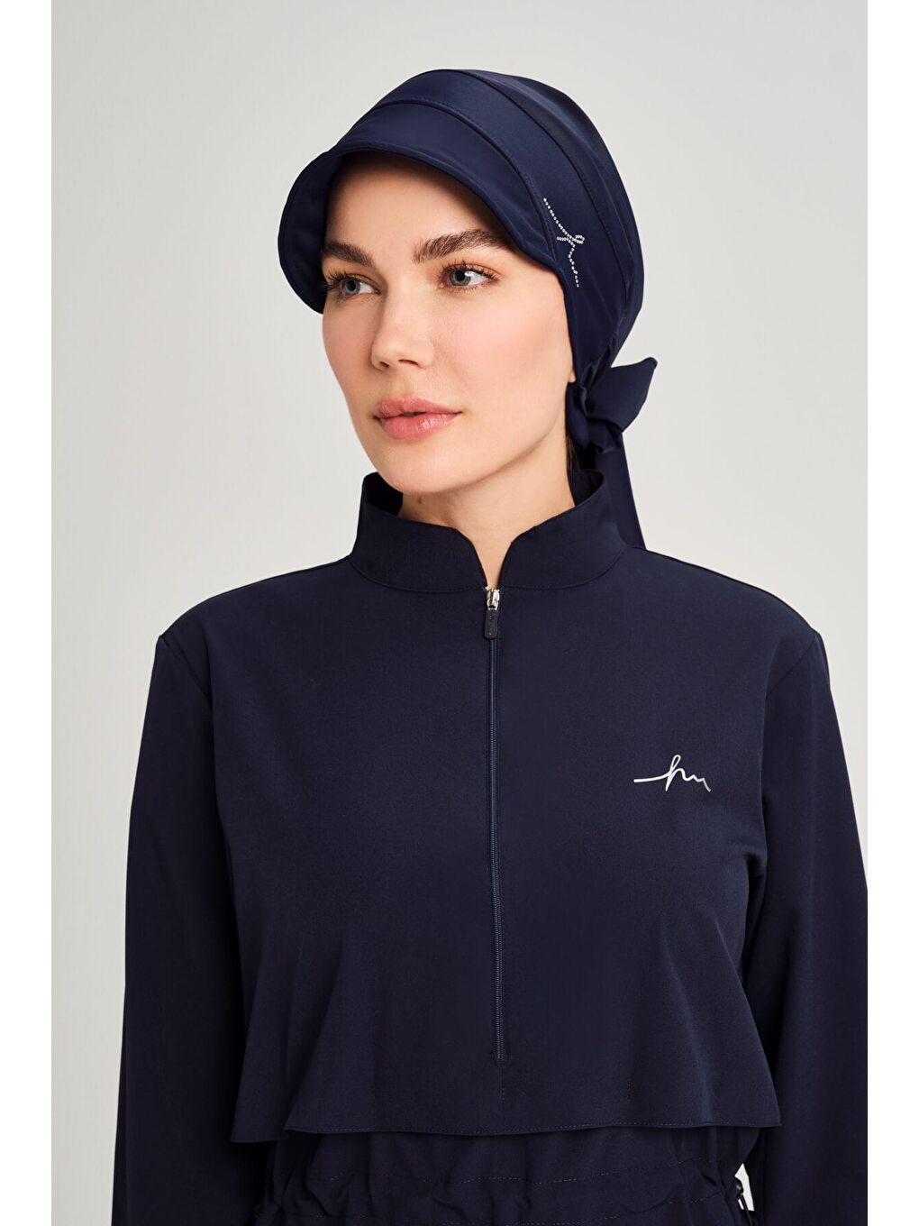 İmzalı Lacivert Vizör Yüzücü Bonesi 2234