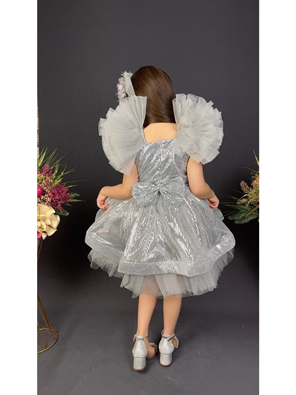 Gri Tavus Kol Payetli Kumaş Kız Çocuk Elbise MNK0537-1