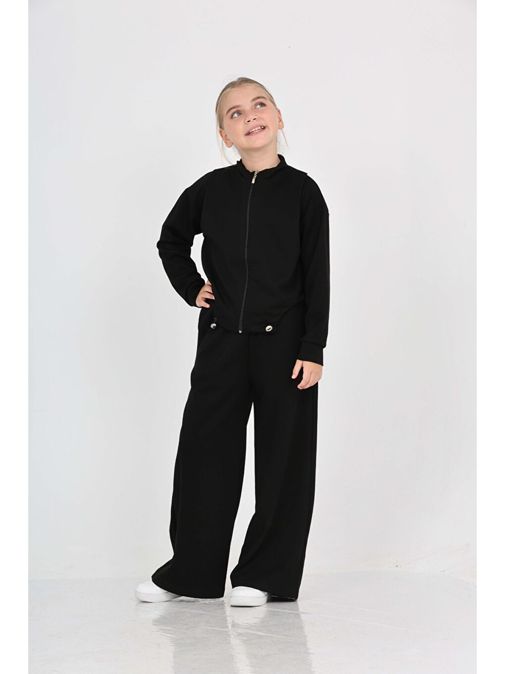 Siyah Kız Çocuk Oval Kesim Detaylı Eşofman Takım