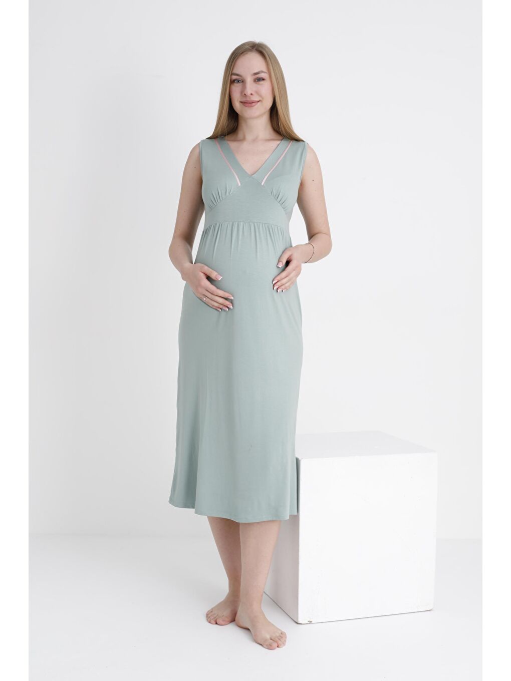 Yeşil Sabahlıklı Hamile ve Lohusa V Yaka Sıfır Kol Gecelik Takımı-3