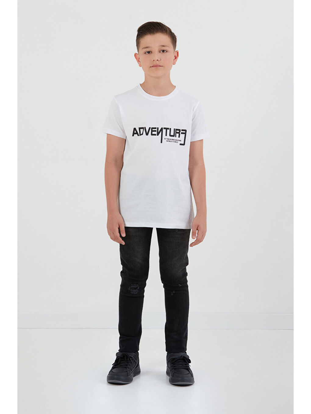 Siyah Yırtık Detaylı Elastanlı Erkek Çocuk Pantolon-1