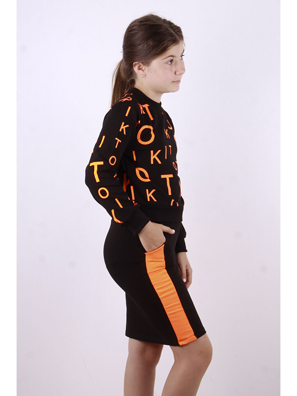 Turuncu Kız Çocuk Baskılı Etekli Takım-1