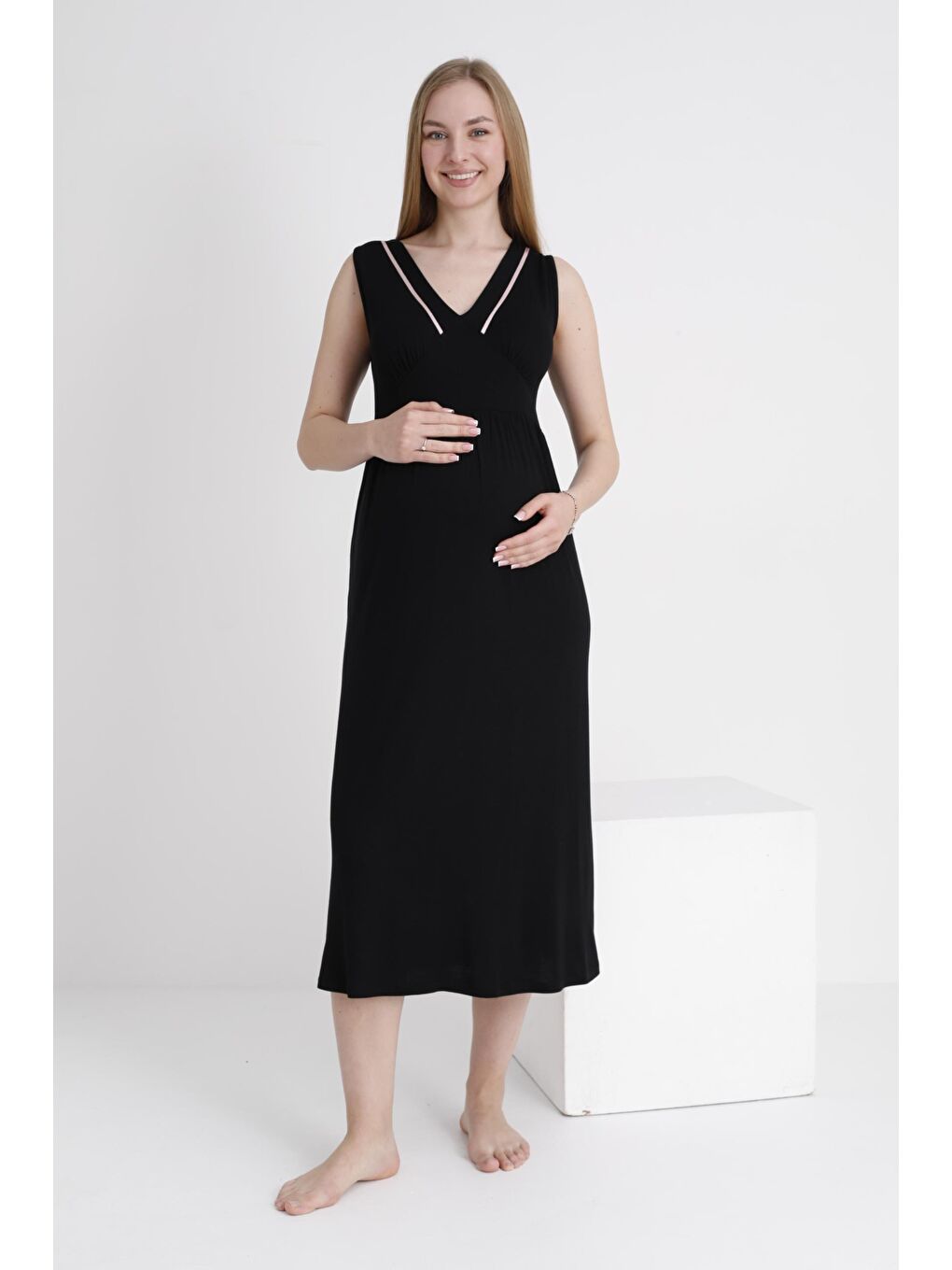 Siyah Sabahlıklı Hamile ve Lohusa V Yaka Sıfır Kol Gecelik Takımı-3