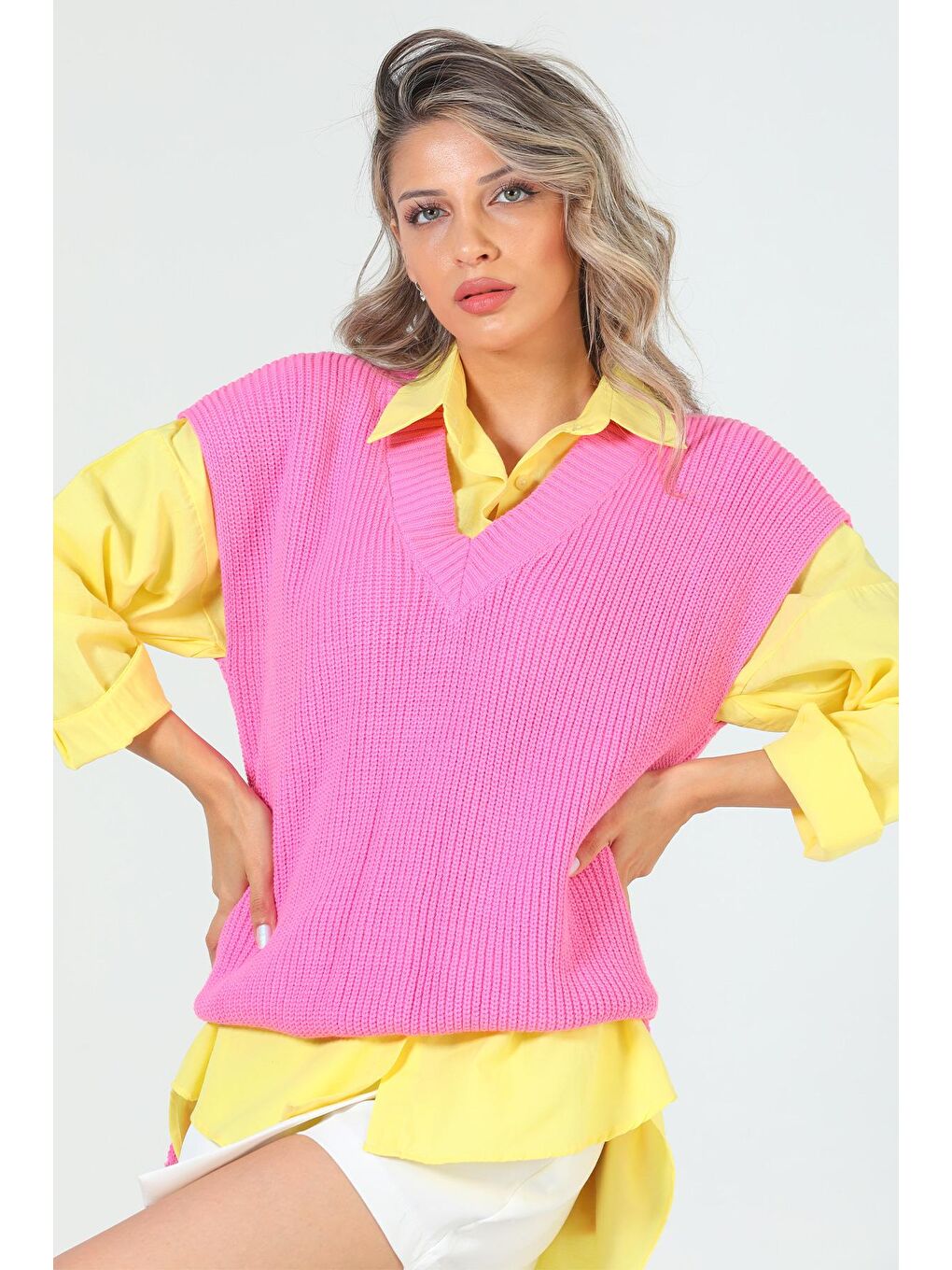 Pembe Kadın V Yaka Yan Yırtmaçlı Triko Süvete-2